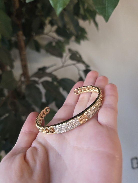 Jewelry - 18k Gold CZ Link Cuff